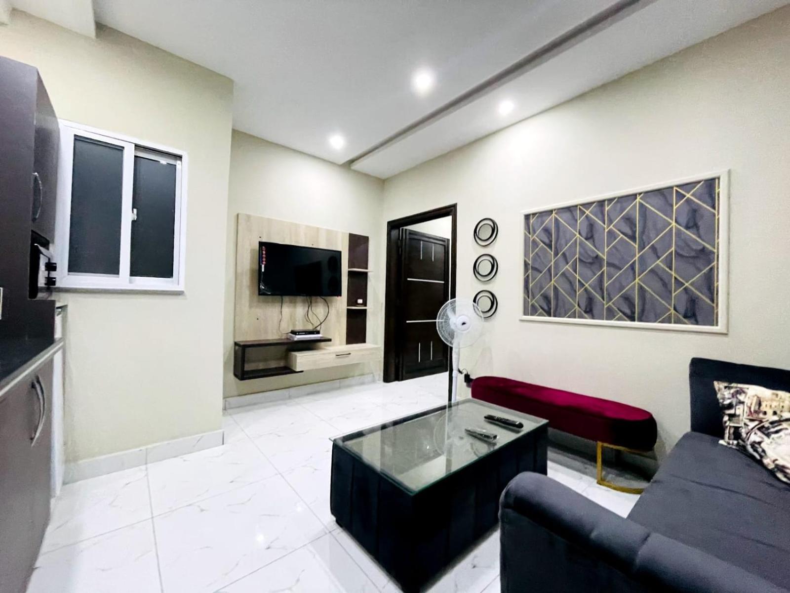 Eiffel Luxury Apartments Lahaur Zewnętrze zdjęcie